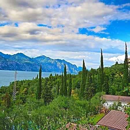 Hotel Villaggio Casa E Lago *
