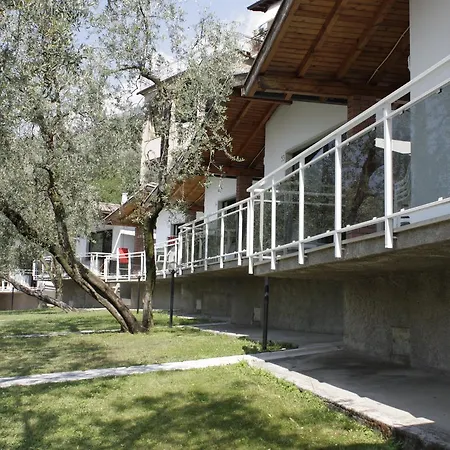 Hotell Villaggio Casa E Lago *