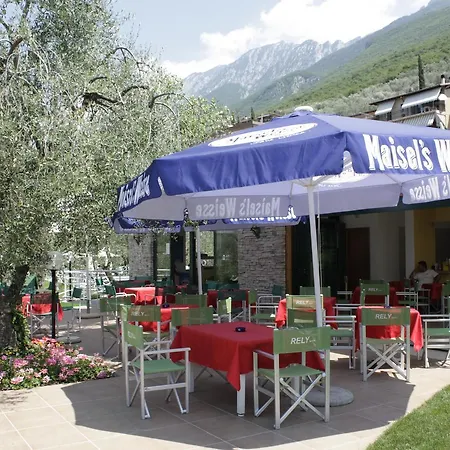 Hotell Villaggio Casa E Lago *