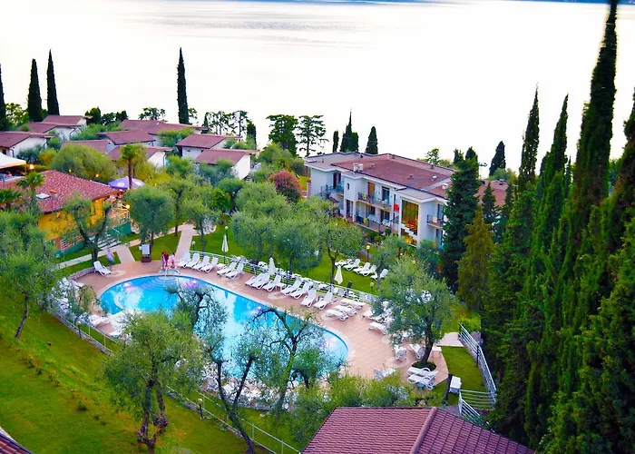 Hotell Villaggio Casa E Lago *