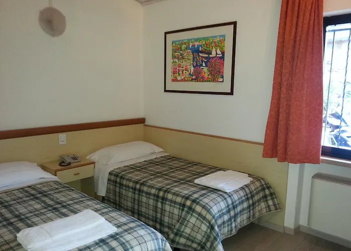 Hotell Villaggio Casa E Lago *